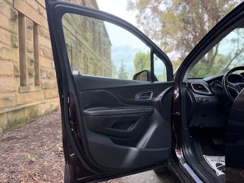 Used 2015 Buick Encore Convenience image 8