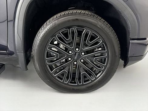 Used 2022 GMC Sierra 1500 Denali Ultimate AWD/4WD image 32