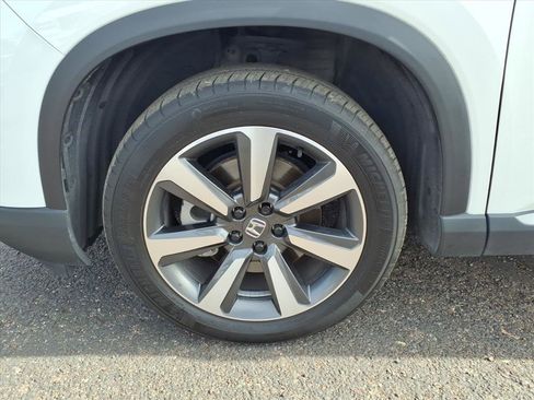 Used 2023 Honda Pilot Touring image 9