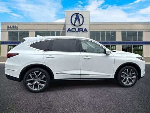 Used 2022 Acura MDX SH-AWD w/ Technology Package image 6