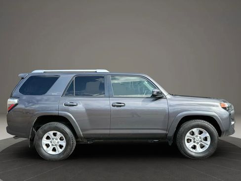 Used 2015 Toyota 4Runner SR5 RWD image 10