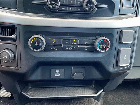 Used 2023 Ford F150 XLT RWD image 55