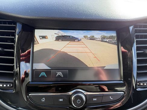 Used 2017 Chevrolet Trax LT w/ Driver Confidence Package image 17