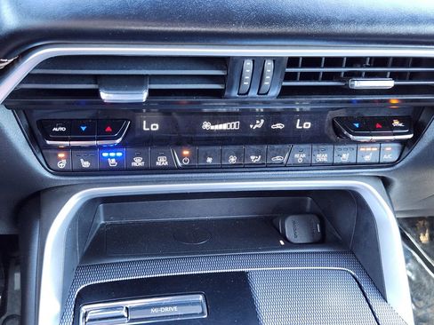 Used 2025 MAZDA CX-90 3.3 Turbo w/ Premium Plus Pkg image 10