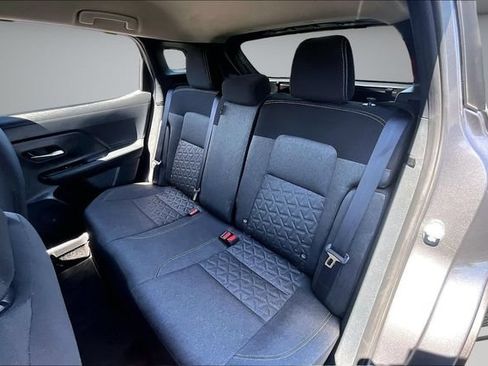 Certified 2025 Nissan Kicks SV FWD image 21