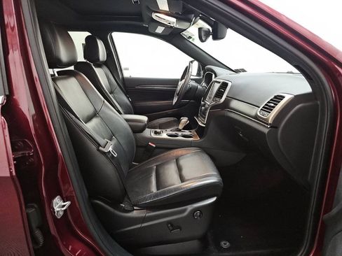 Used 2017 Jeep Grand Cherokee Limited AWD/4WD image 12