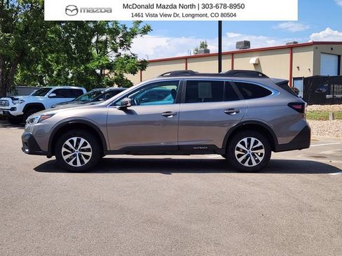 Used 2022 Subaru Outback Premium AWD/4WD image 2