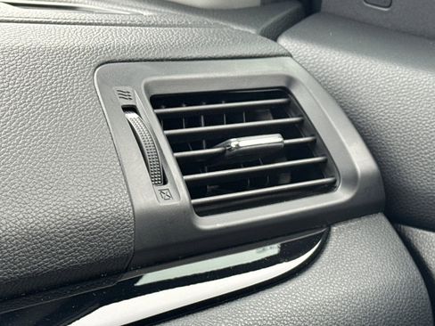 Used 2022 Honda Pilot Elite image 27