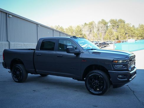 New 2026 RAM 2500 Big Horn AWD/4WD image 12