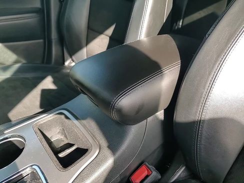 Used 2021 Jeep Grand Cherokee Laredo X image 22