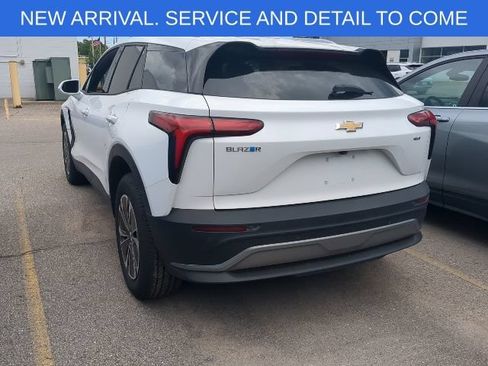 Used 2024 Chevrolet Blazer EV LT AWD/4WD image 2