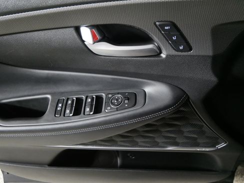 Used 2019 Hyundai Santa Fe AWD image 19