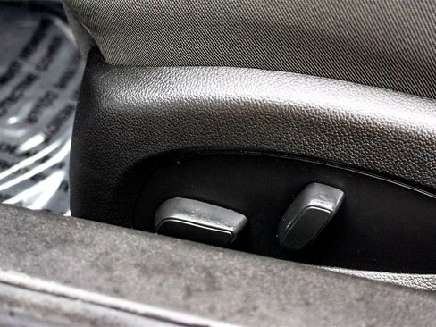 Used 2023 Chevrolet Camaro LT image 12