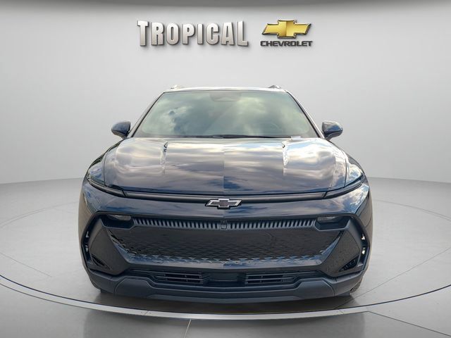 New 2026 Chevrolet Equinox EV LT w/ LPO, Blackout Package FWD image 8