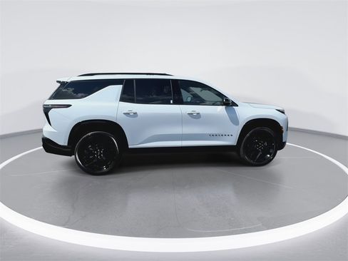 New 2026 Chevrolet Traverse RS image 9