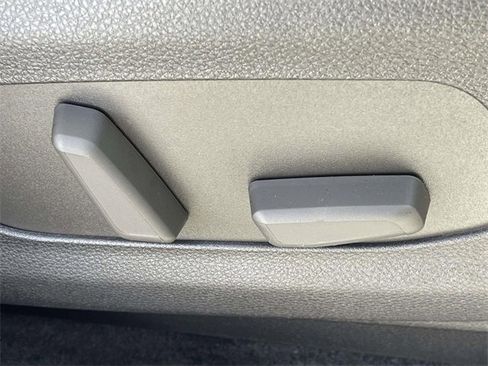 New 2026 Kia Carnival EX image 15