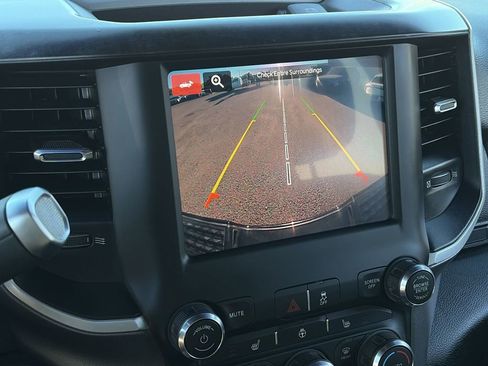 Used 2022 RAM 2500 Big Horn w/ Level C Equiment Group image 14