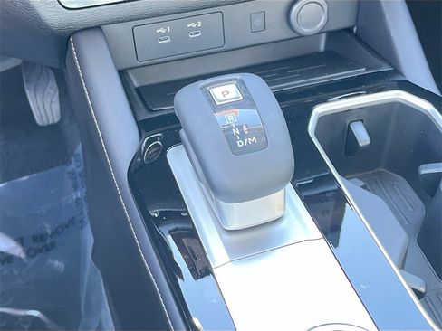 New 2026 Mitsubishi Outlander SE image 16