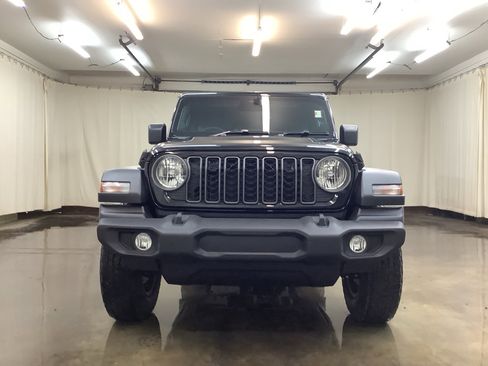 New 2026 Jeep Wrangler Unlimited Sport w/ Convenience Group AWD/4WD image 12