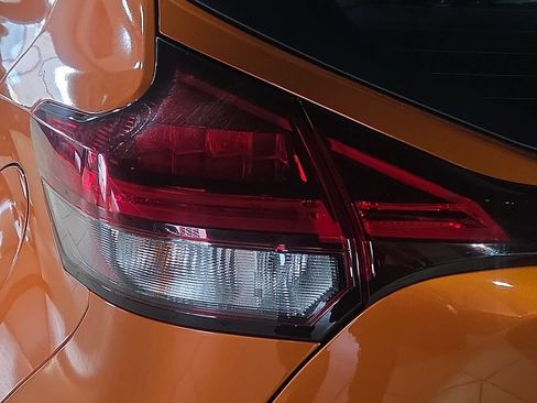 Used 2024 Nissan Kicks SV FWD image 10