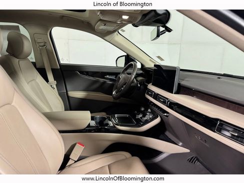 Used 2022 Lincoln Nautilus Reserve AWD/4WD image 15