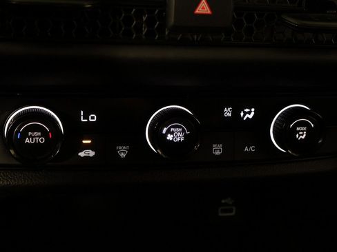 Used 2024 Honda HR-V LX image 40