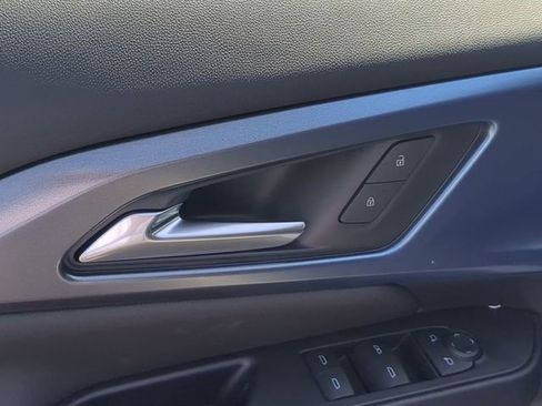 New 2026 Chevrolet Equinox EV LT AWD/4WD image 20