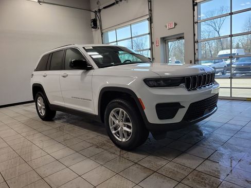 New 2026 Jeep Grand Cherokee Laredo X image 3