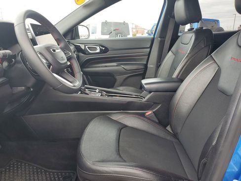 Used 2024 Jeep Compass Trailhawk image 18