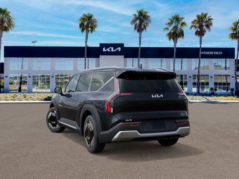 New 2026 Kia EV9 Wind image 4