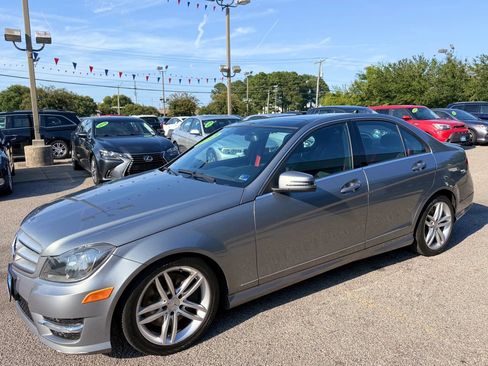 Used 2013 Mercedes-Benz C 300 4MATIC Sedan w/ Multimedia Pkg image 19