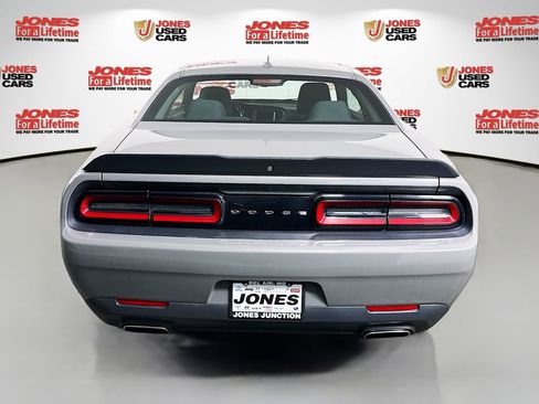 Used 2019 Dodge Challenger SXT w/ Blacktop Package image 16