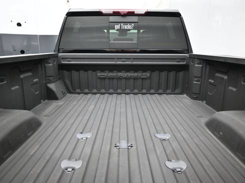 Used 2024 GMC Sierra 3500 Denali Ultimate AWD/4WD image 7