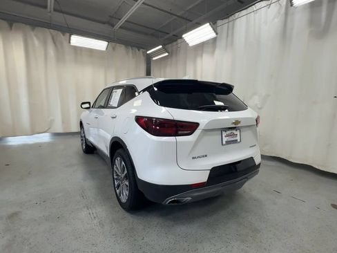 Used 2024 Chevrolet Blazer Premier w/ Driver Confidence II Package FWD image 9