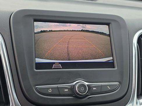 Used 2020 Chevrolet Equinox LS FWD image 24