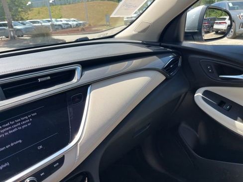 Used 2023 Buick Encore GX Essence w/ Experience Buick Package FWD image 29