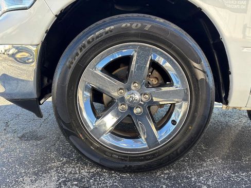 Used 2012 RAM 1500 Big Horn w/ Luxury Group image 6