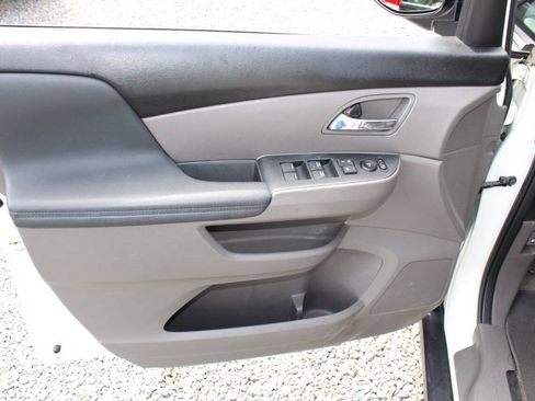 Used 2017 Honda Odyssey EX-L image 23