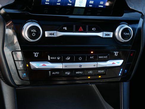 Used 2021 Ford Explorer Platinum w/ Equipment Group 601A image 20