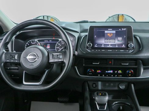 Used 2024 Nissan Rogue SV FWD image 17