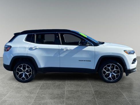 Used 2025 Jeep Compass Limited AWD/4WD image 6