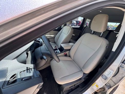 Used 2019 Ford Escape SE AWD/4WD image 9