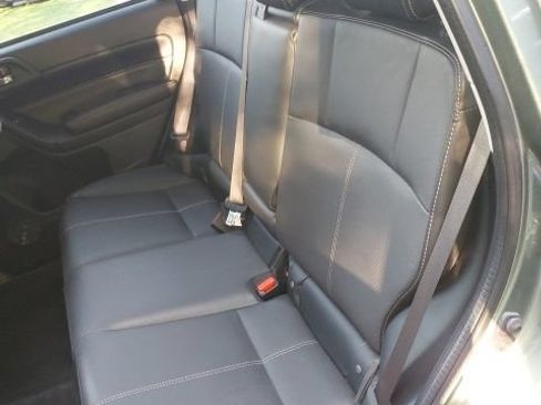 Used 2017 Subaru Forester 2.5i Touring AWD/4WD image 11