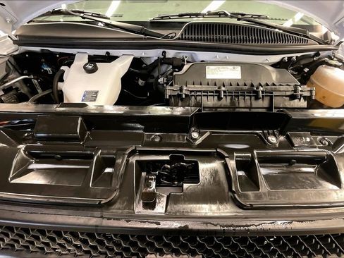 Used 2025 Chevrolet Express 2500 w/ Driver Convenience Package RWD image 9