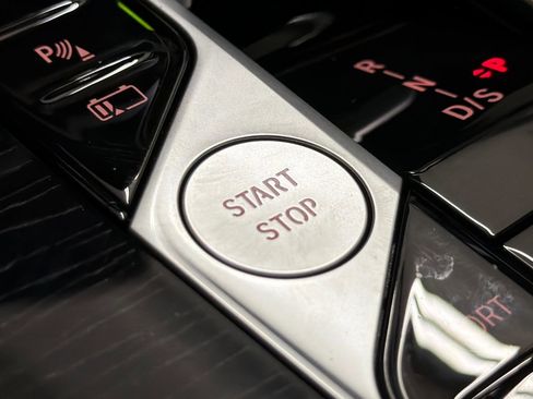 New 2026 BMW X5 xDrive50e w/ M Sport Package image 29