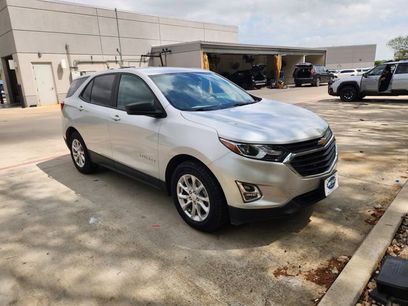 Used 2021 Chevrolet Equinox LS w/ LS Convenience Package