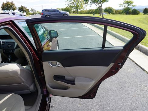 Used 2012 Honda Civic EX image 17