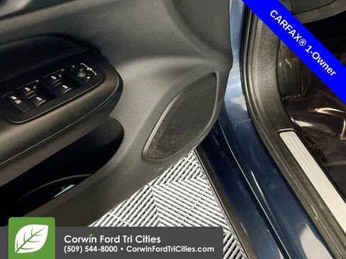 Used 2024 Volvo S60 B5 Plus AWD/4WD image 12