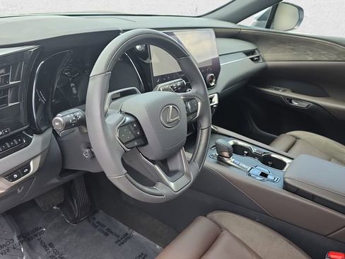 Certified 2023 Lexus RX 350 w/ Accessory Package (Z1) AWD/4WD image 16