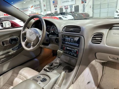 Used 2003 Chevrolet Corvette Convertible w/ Preferred Equipment Group1 image 14